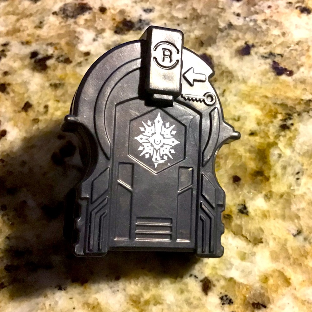 Beyblade Tomy Hasbro Right Launcher Spinner Gray Action Toy Kids Fun 2010